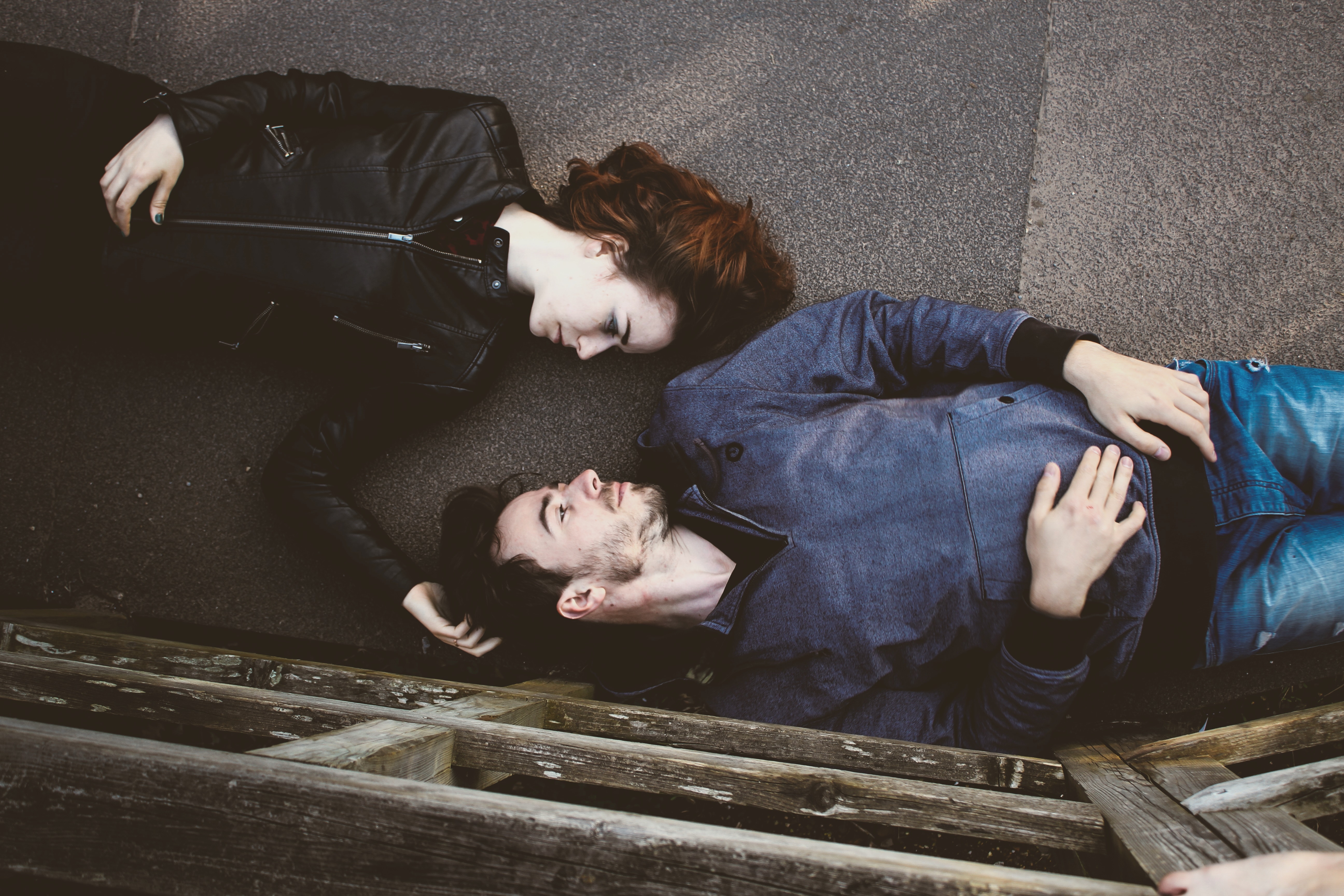 couple gazing couple gazing